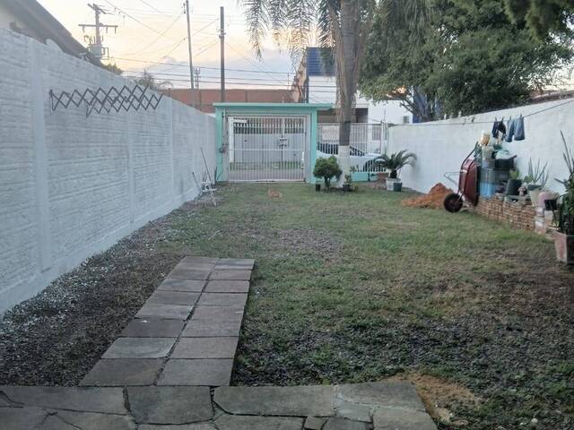 Casa para Venda em Esteio - 3